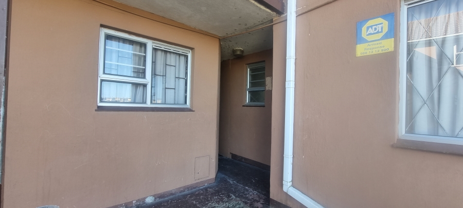 2 Bedroom Property for Sale in Scenery Park Eastern Cape